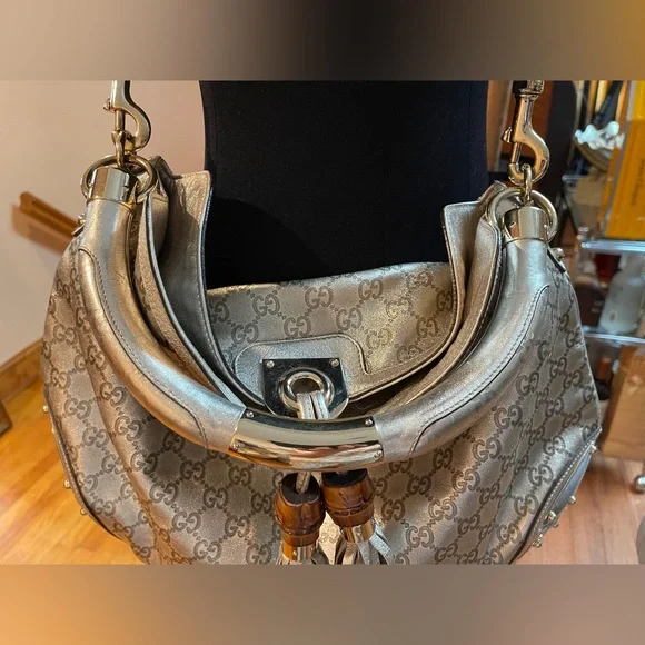 Gucci GG Signature Indy Large - Picture 7 of 16